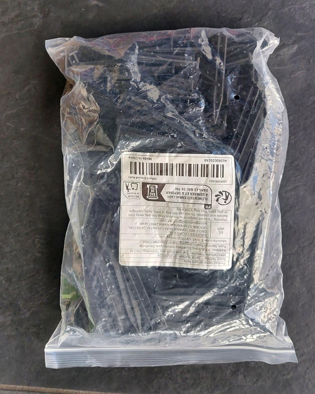 GRENSDRAAD, KABELCONNECTOREN EN GRONDPENNEN