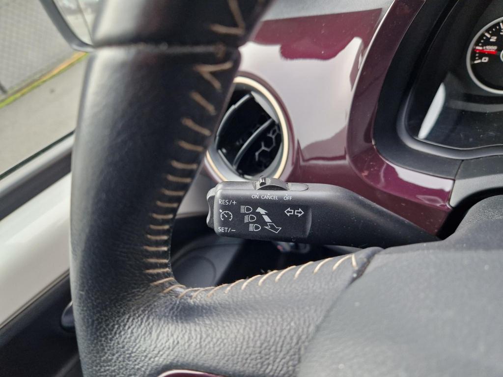 Seat Mii 1.0 mii by cosmopolitan