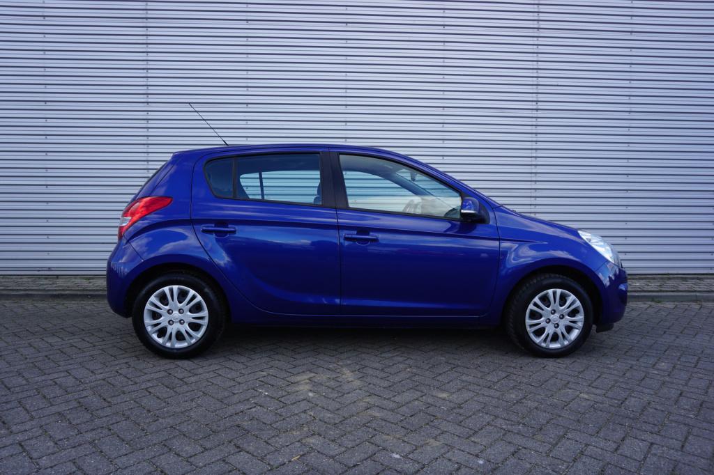 Hyundai I 20 1.2i plus climate / elektr. ramen / nap