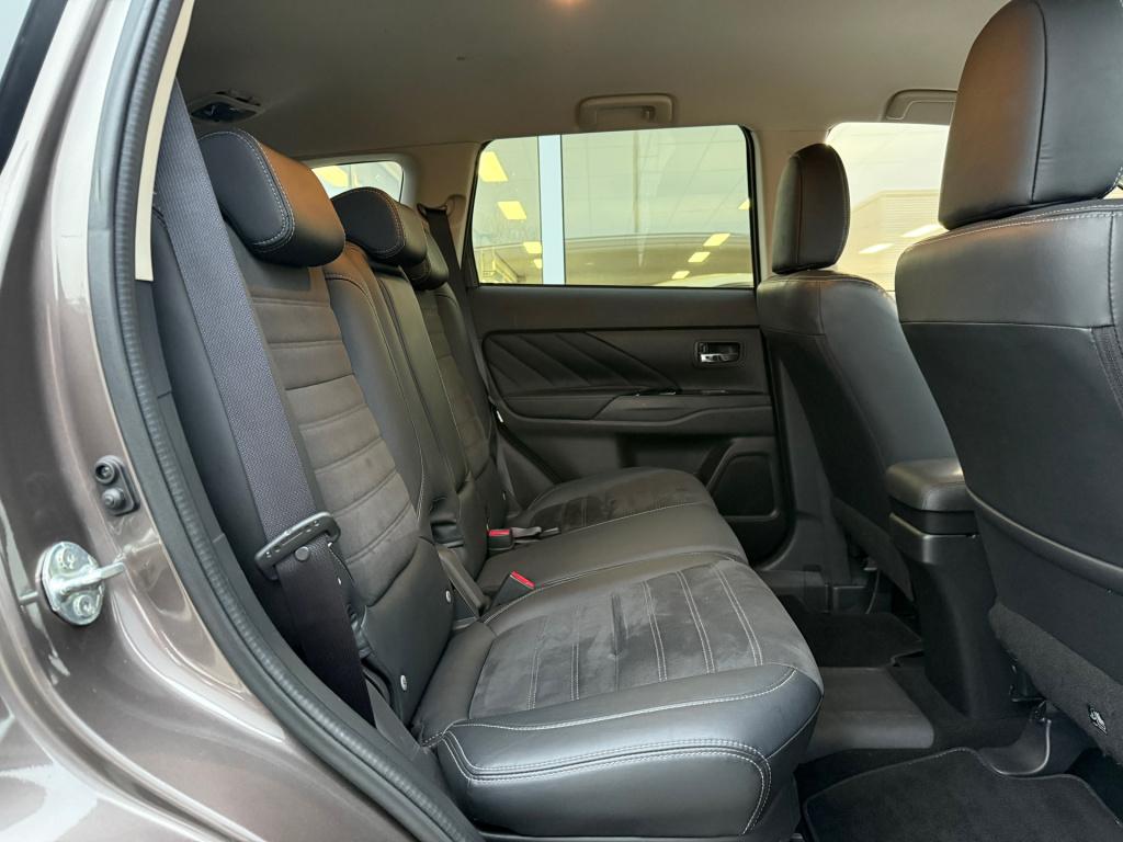 Mitsubishi Outlander 2.0 phev premium