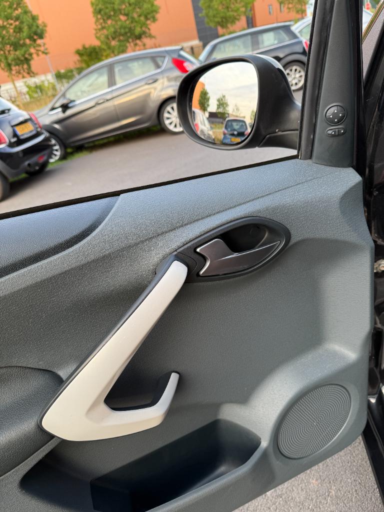 Ford KA 1.2 titanium - full option - lage kmstand