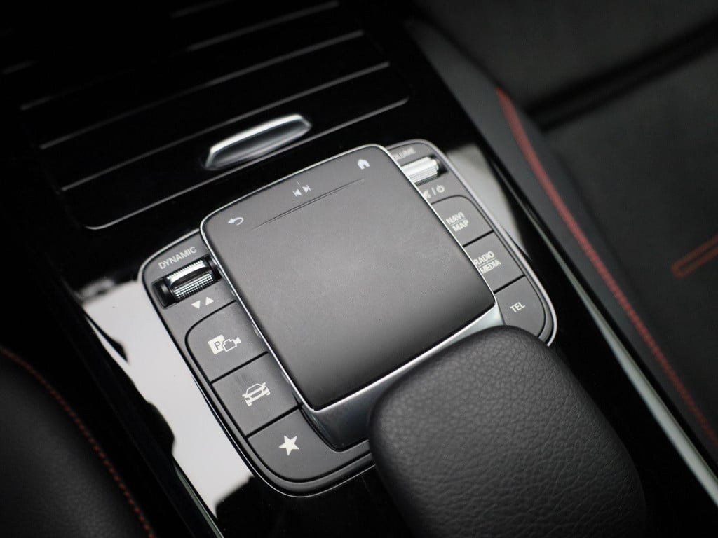 Mercedes-Benz A-Klasse 180 business solution amg | automaat | half leder | 