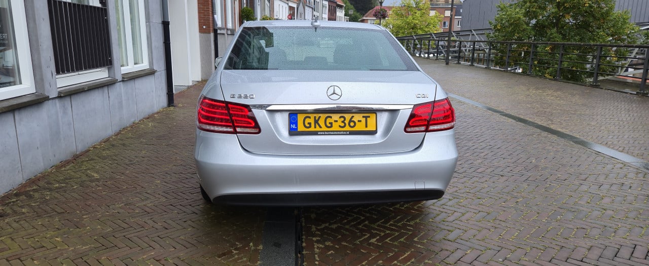 Nieuwe E220 CDI met 9750 km!