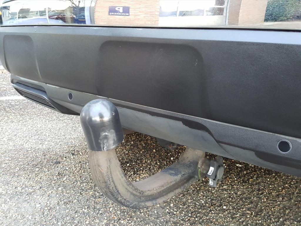 Peugeot 3008 allure 1.2pt-130pk navigatie | trekhaakafn | apple carplay & a