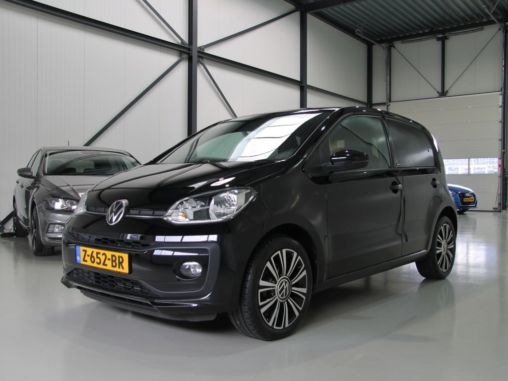 Volkswagen UP! 1.0 65pk 5drs. united | black edition