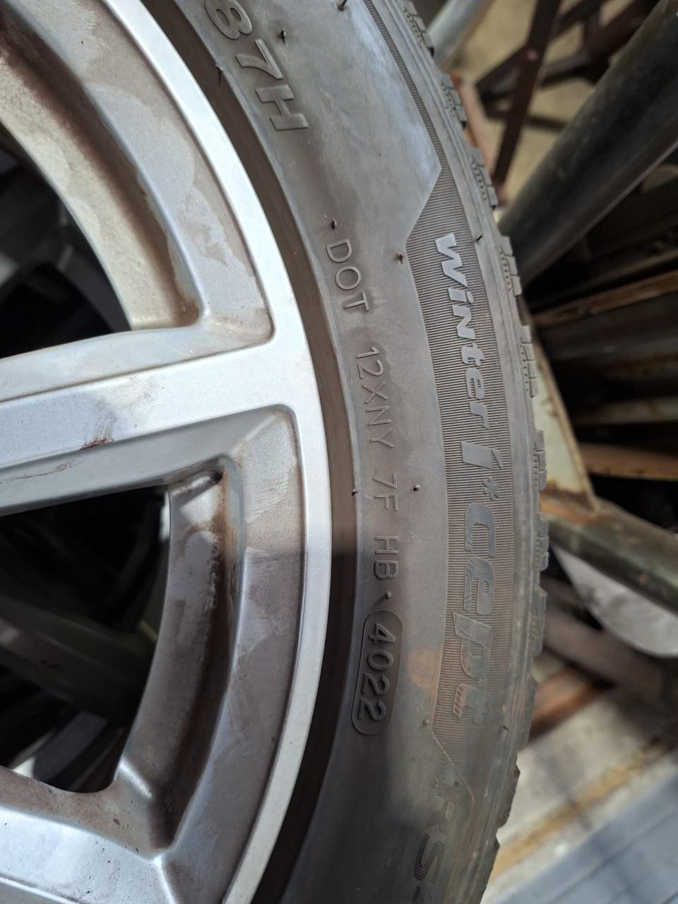 Hankook winterbanden met velgen