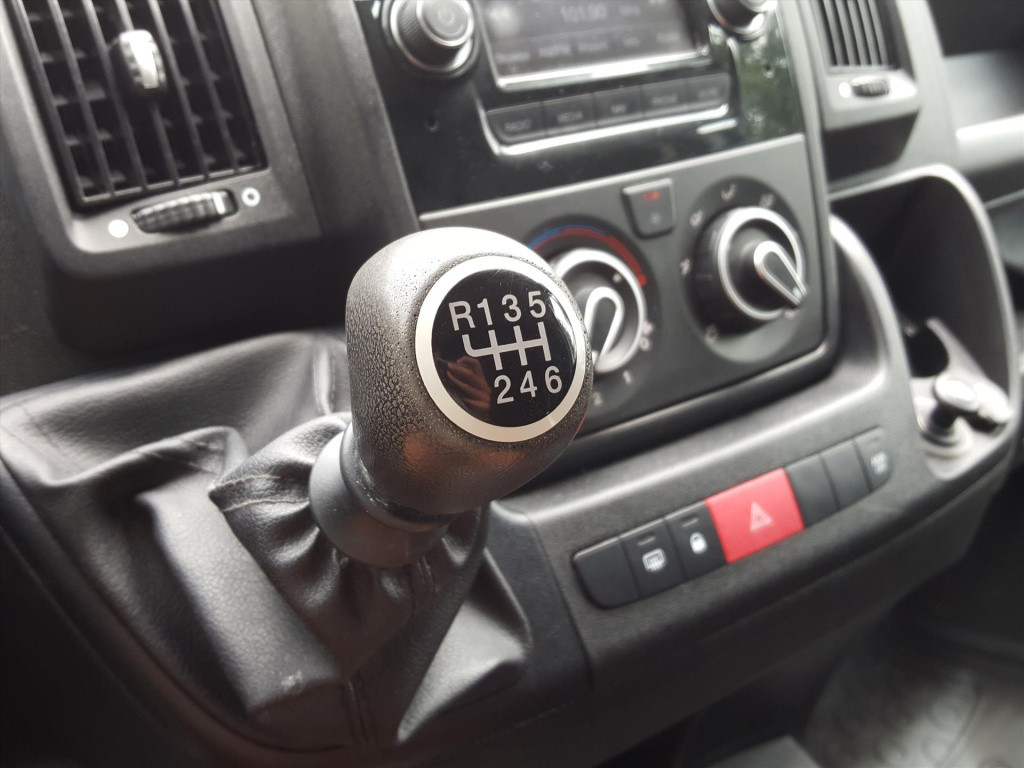 Peugeot Boxer gb 330 l1h1 bluehdi 130pk premium pack navigatie | airco | cr