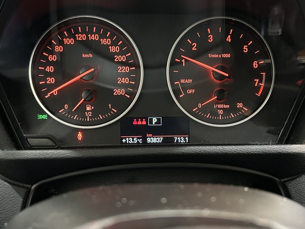 BMW X1 sdrive18i high executive