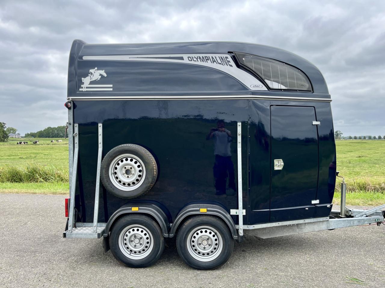 Polyester 1,5 paards Atec Olympialine met alubicomp bodem