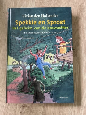 Boek Spekkie en Sproet Het geheim van de boswachter