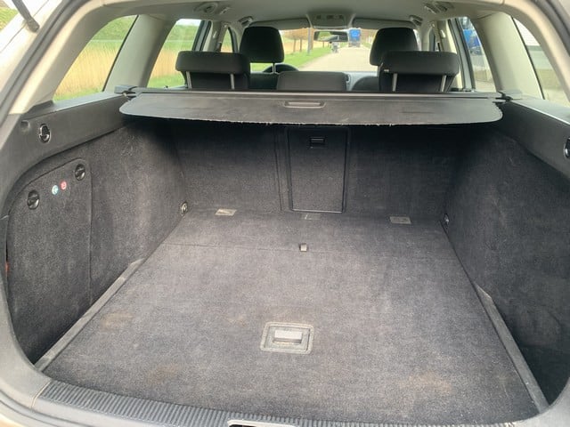 Volkswagen Golf 1.2 tsi - v e r k o c h t