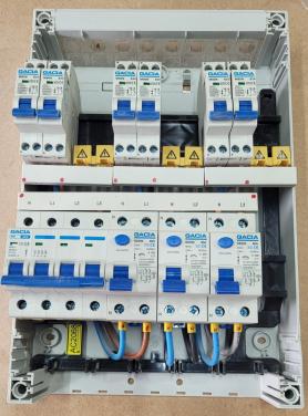 Garcia groepenkast 220x330mm geschikt voor 3 fasen