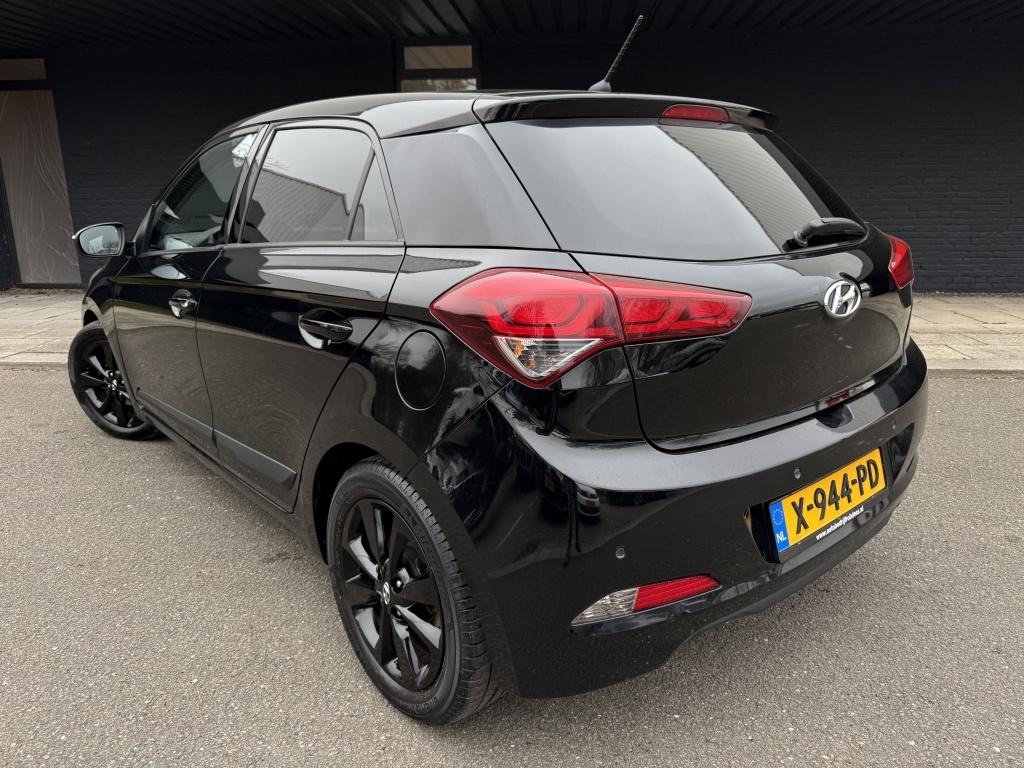 Hyundai I 20 1.2 hp i-motion comfort // black edition //