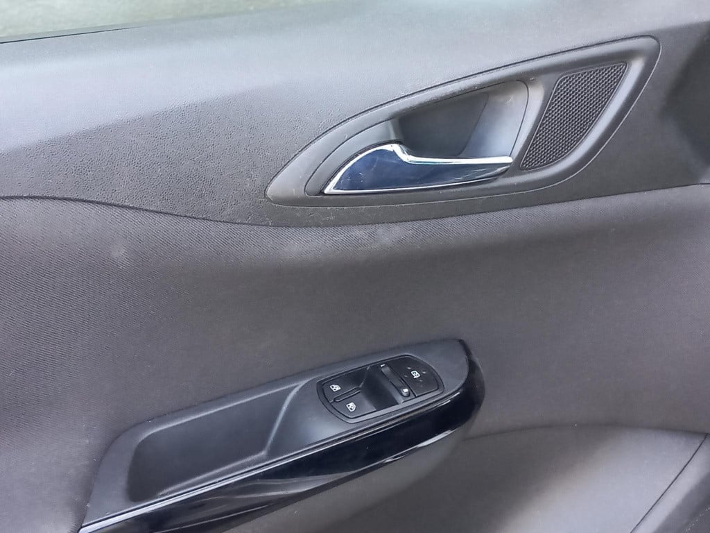 Opel Corsa 1.4 color edition | winterpakket | lmv | cruise | bluetooth