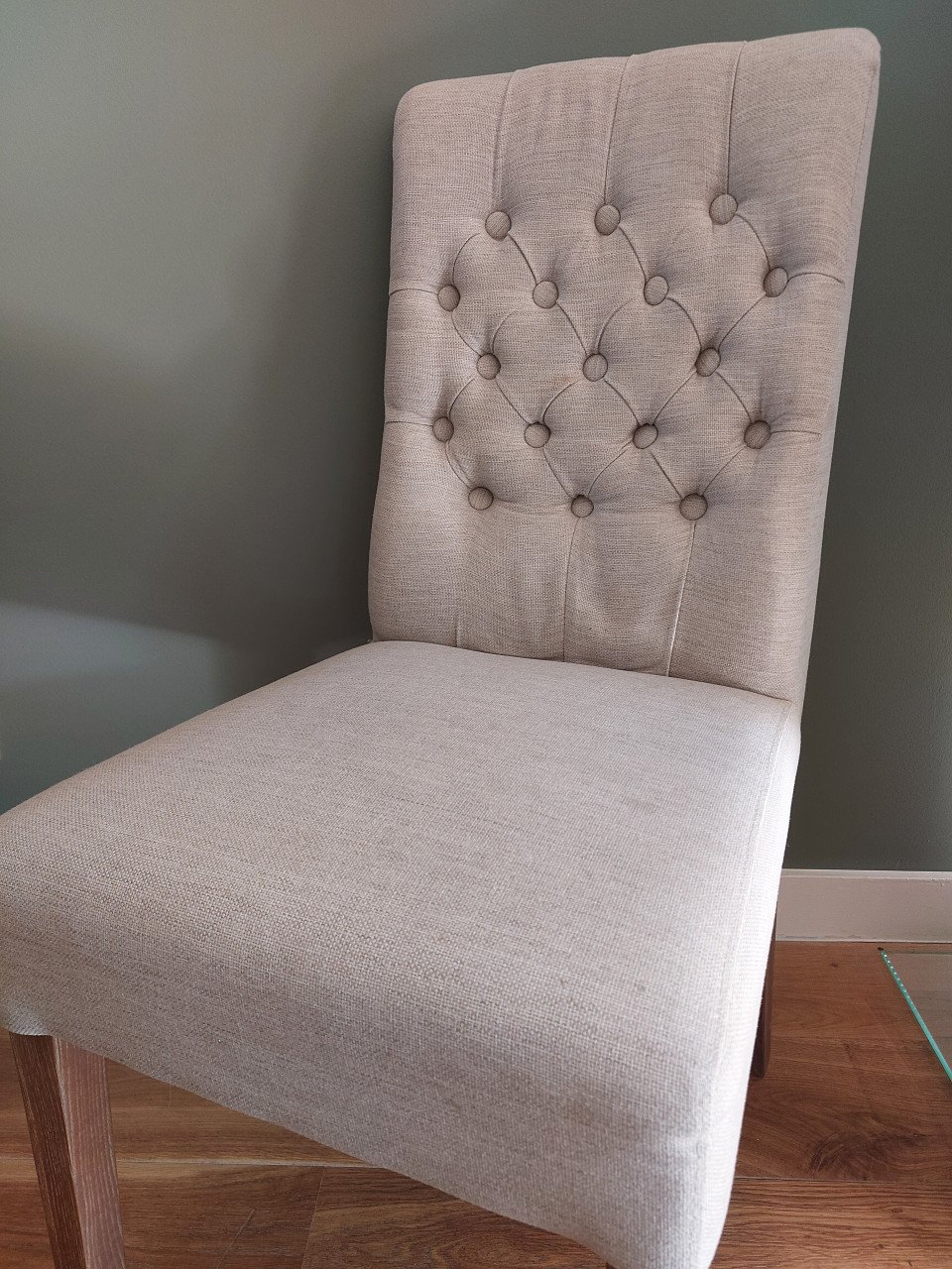 3 landelijke eetkamerstoelen