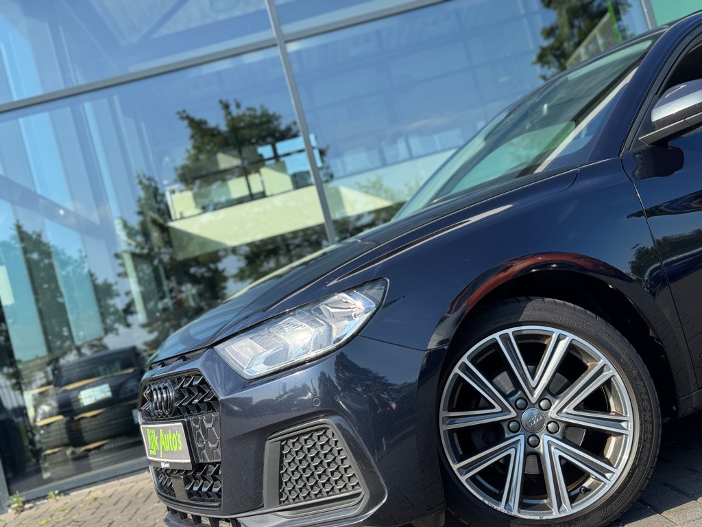 Audi A1 Sportback 35 tfsi advanced * stoelverwarming * navigatie * cruise c