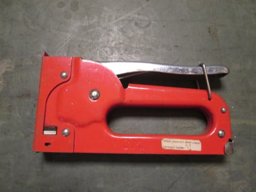Nietmachine