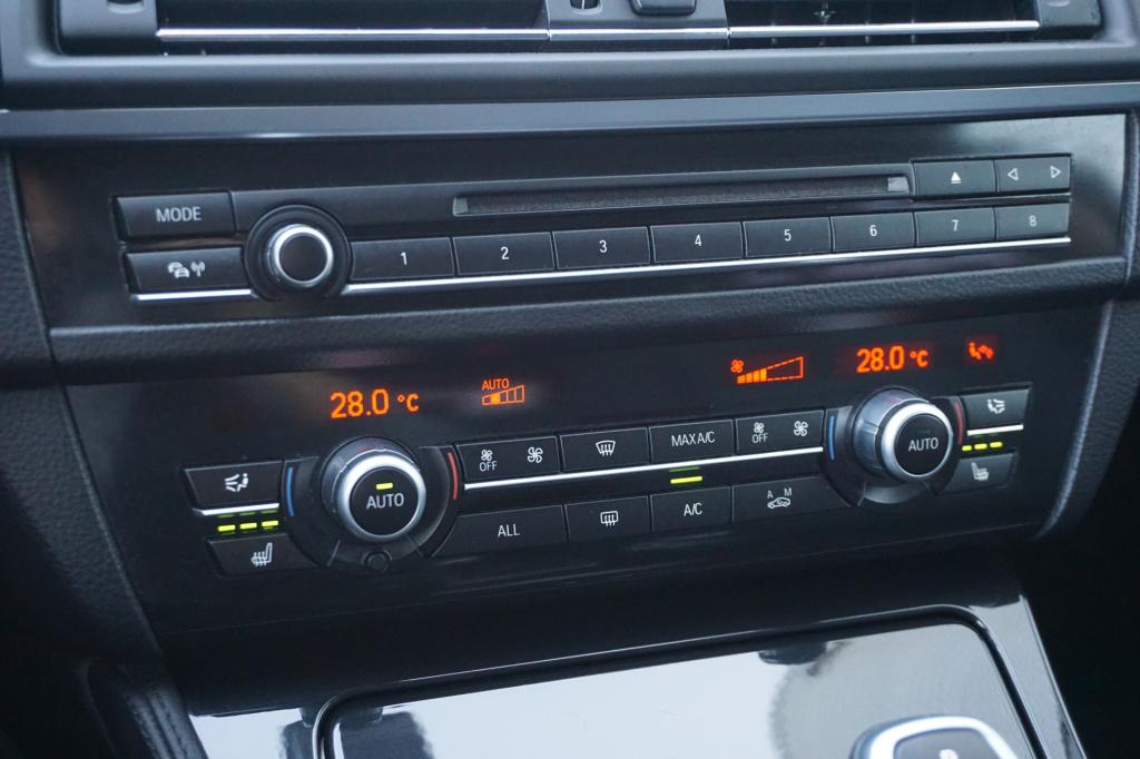 BMW 5 Serie touring 520i high executive automaat - climate / navi / cruise 