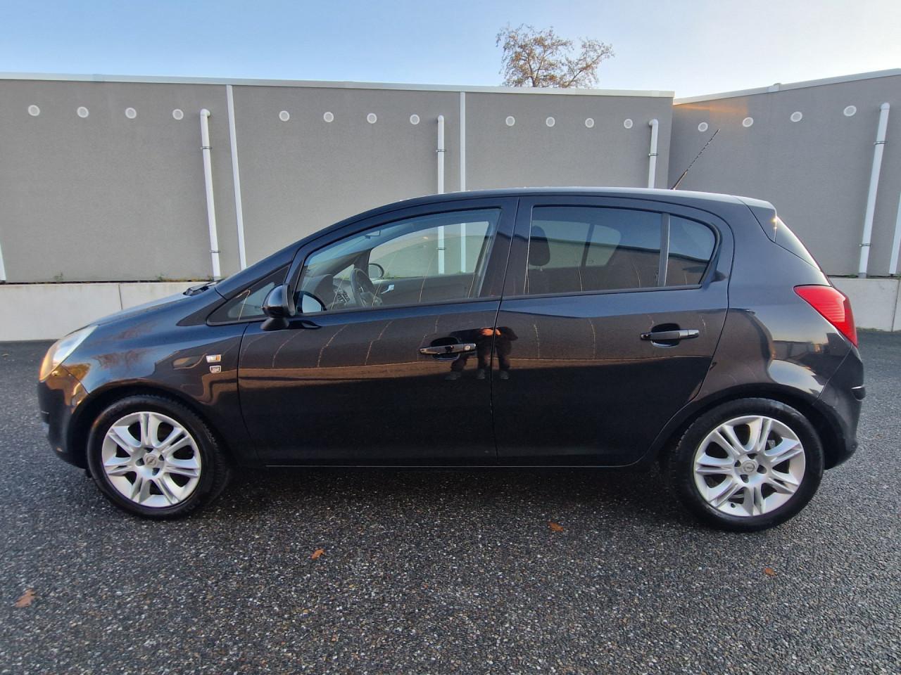 Opel Corsa 1.4-16V '111' Edition