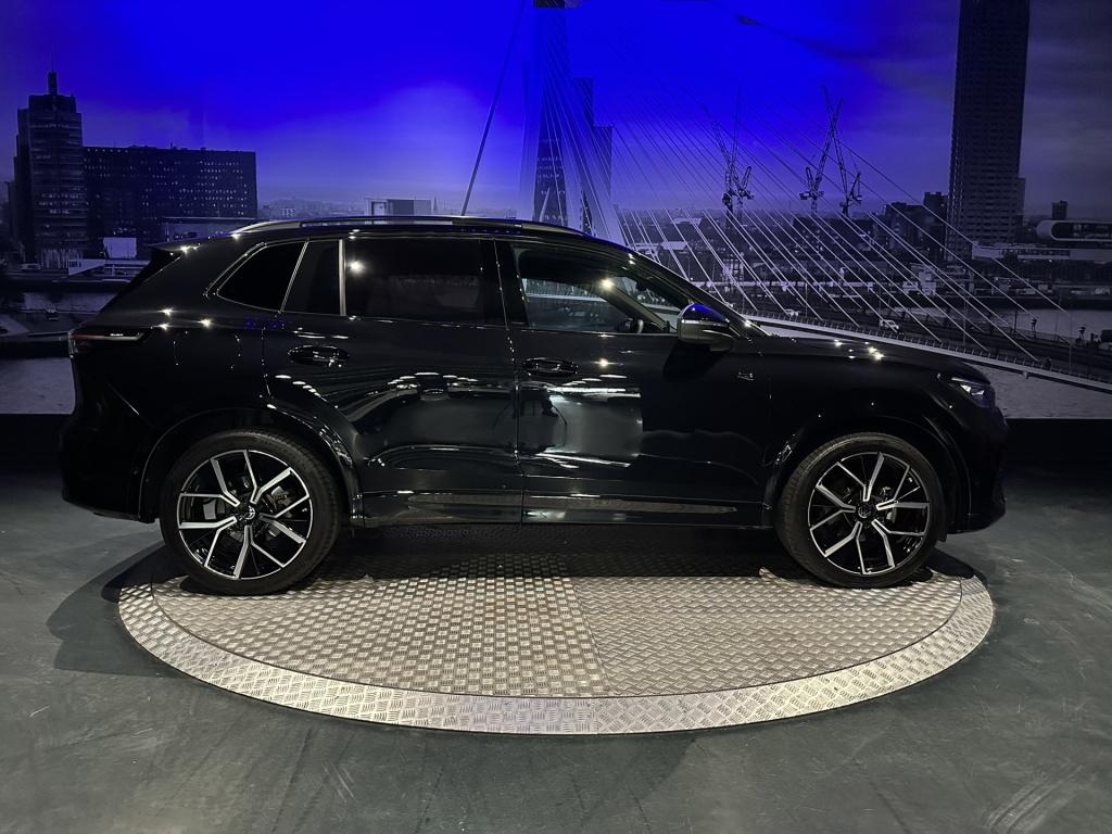 Volkswagen Tiguan 1.5 etsi r-line business *standkachel*pano*trekhaak*harma