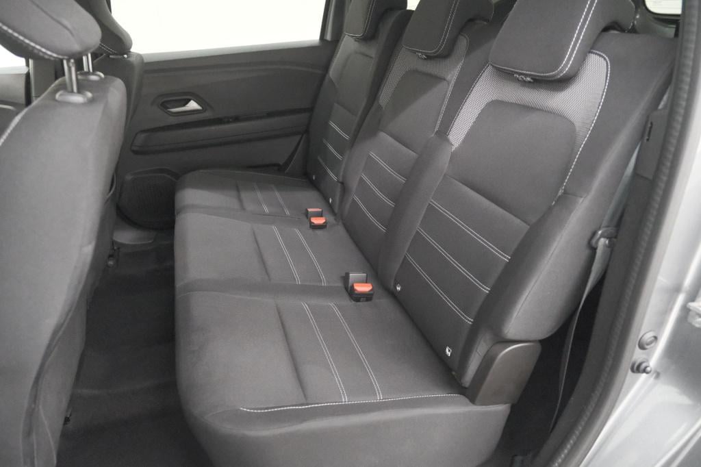 Dacia Jogger 1.6 hybrid 140 expression | 7 zitplaatsen | apple carplay | pa