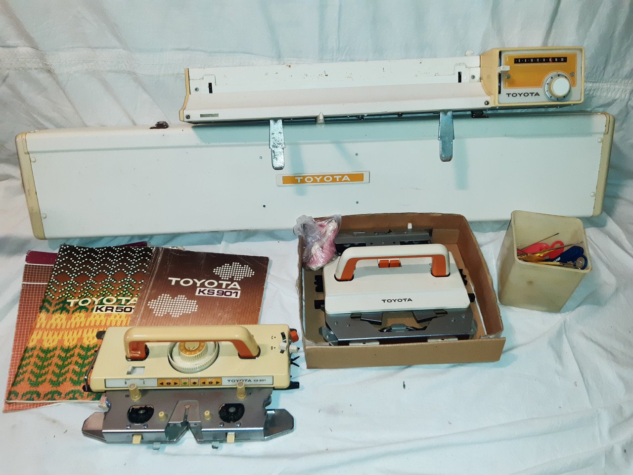 Breimachine Toyota 105 cm breed met veel toebehoren