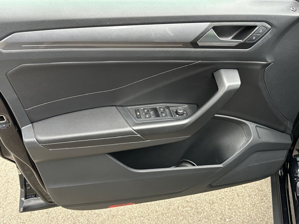 Volkswagen T-roc 1.5 tsi 150pk dsg style | iq light | navi | carplay | adap
