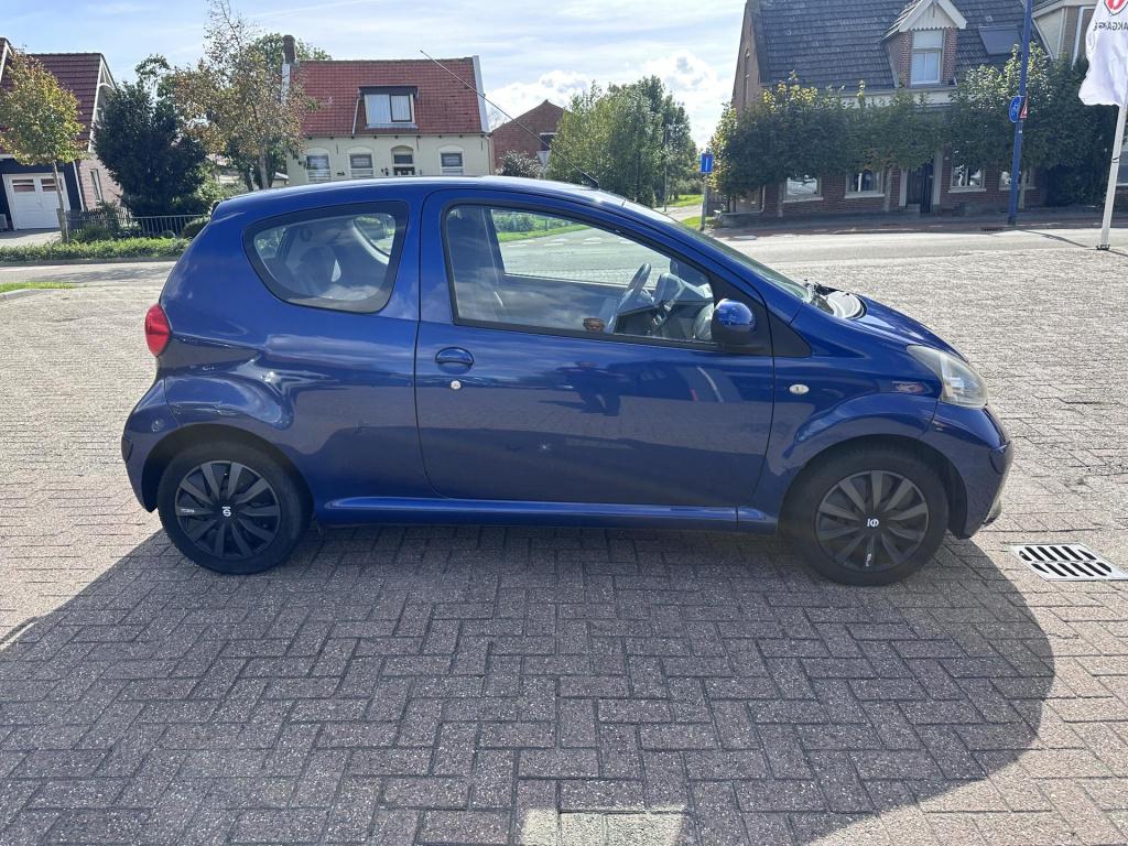 Toyota Aygo 1.0-12v +