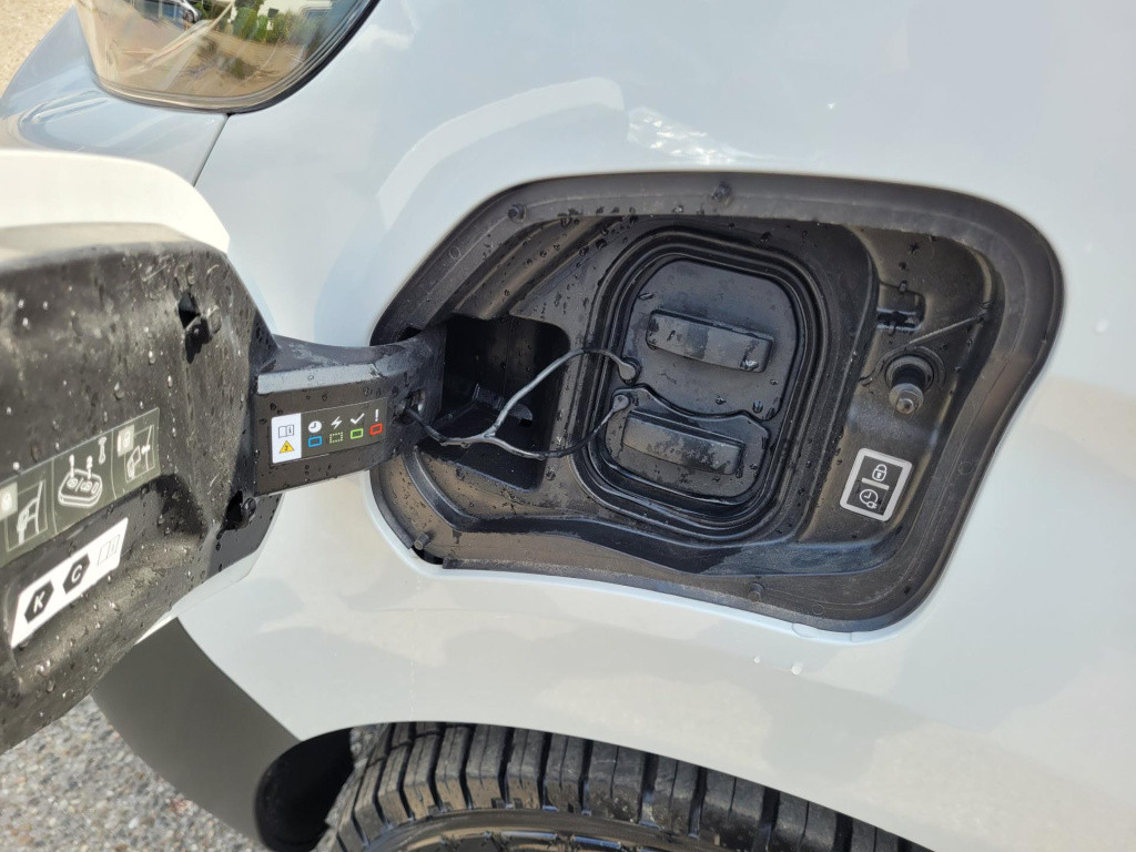 Peugeot E-expert standard 100kw 260nm 2st. op voorad