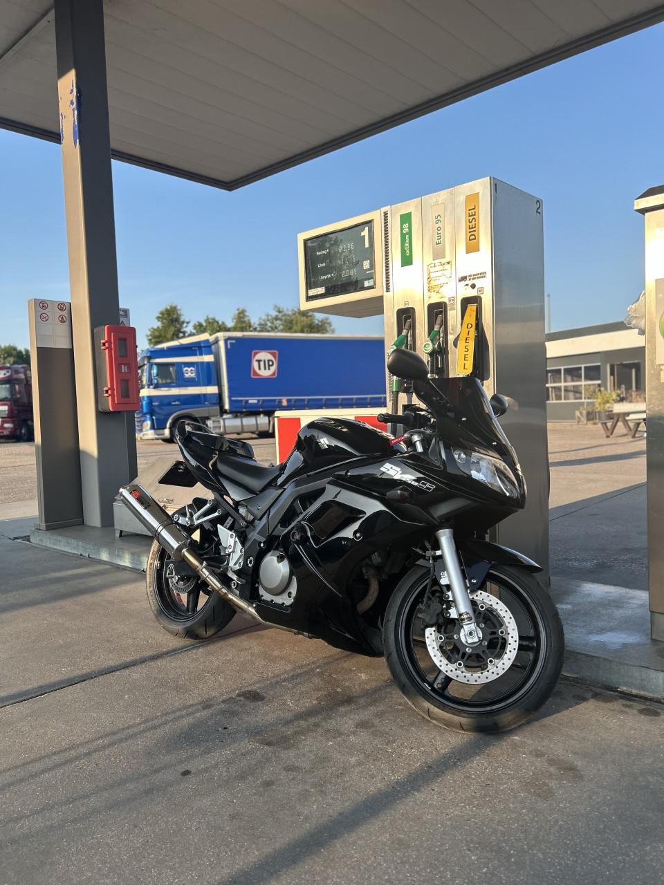 SUZUKI SV 650 S