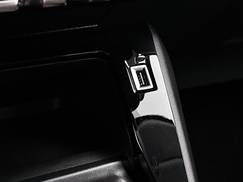 Peugeot 208 100 pk allure pack | rijklaar | keyless entry | camera | apple 