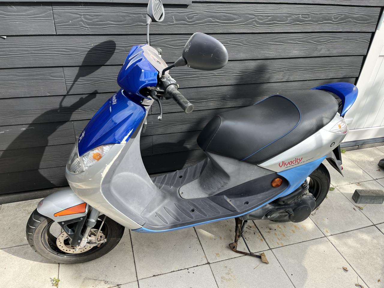 Peugeot Vivacity Scooter