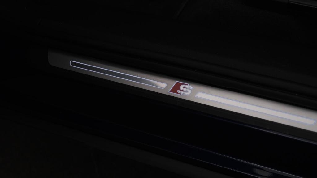 Audi E-tron sportback 55 quattro s edition 95 kwh 408 pk| head-up display |