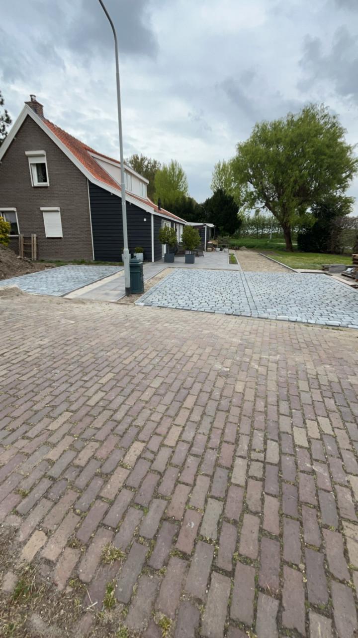 B&G Zeeland - Voor al uw straat en grondwerk