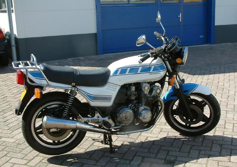 Gevraagd : bol dor 750-900 motoren  opknapper /sloop    onderdelen