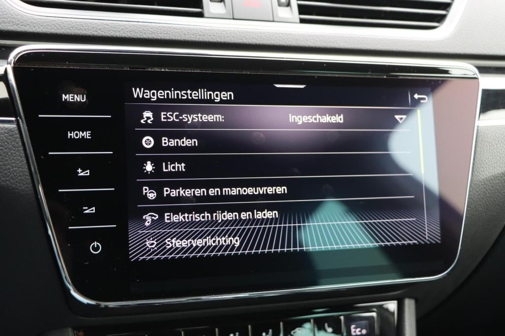 Skoda Superb combi 1.4 tsi laurin & klement 218pk dsg6 | lederen bekleding 