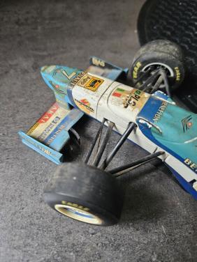Mooie blikken Benetton Renault B 197/1997 formule 1 auto