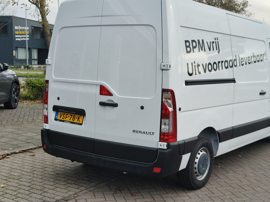 Renault Master t35 2.3 dci 135 koelwagen l2h2 comfort uit voorraad leverbaa