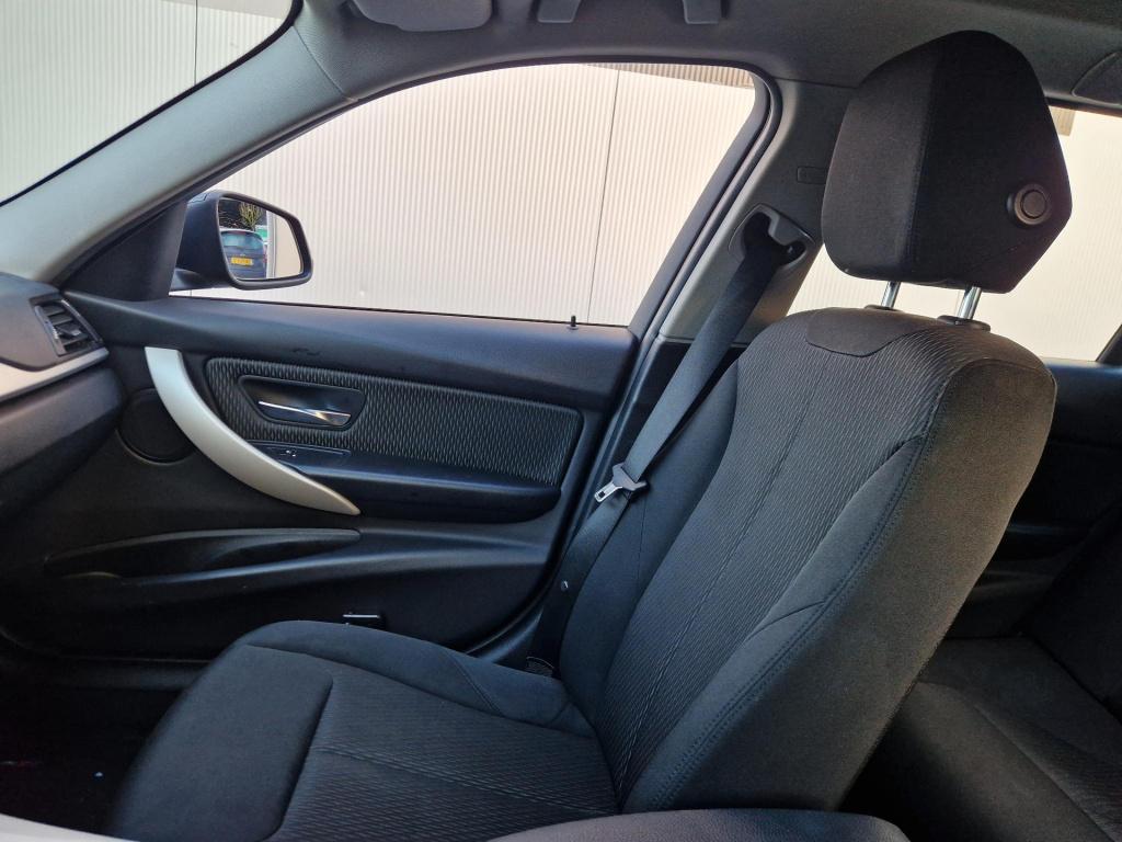 BMW 3-serie touring 320i corporate lease