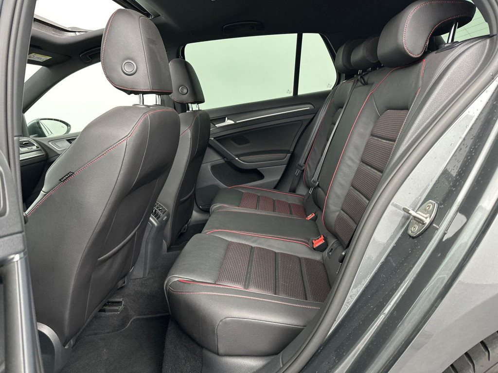 Volkswagen Golf 2.0 tsi gti performance panorama leder dynaudio virtual acc