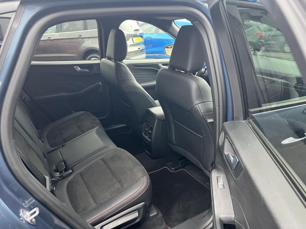 Ford Kuga 2.5 phev e-cvt 225pk st-line x , adaptive cc , voorruitverwarming