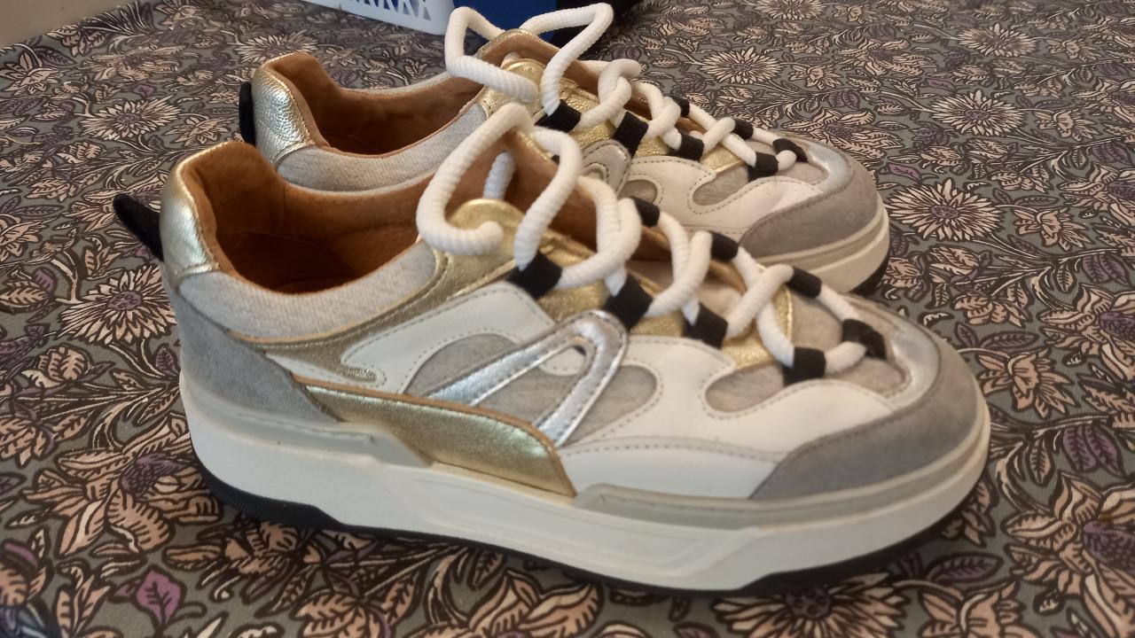 Sneakers maat 39