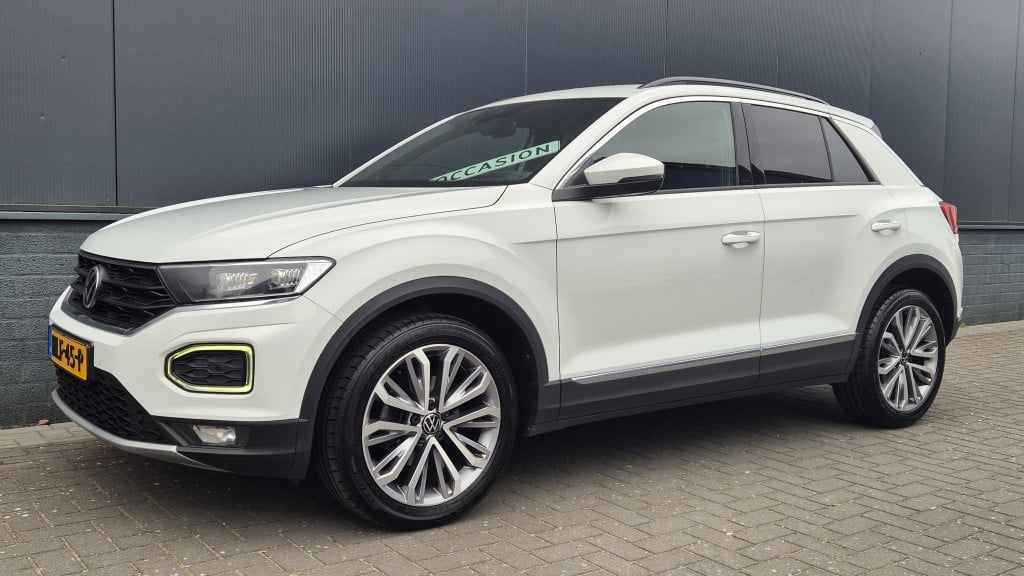 Volkswagen T-roc 1.5 tsi sport r *navi*camera*virtual*acc*blind-spot*clima*