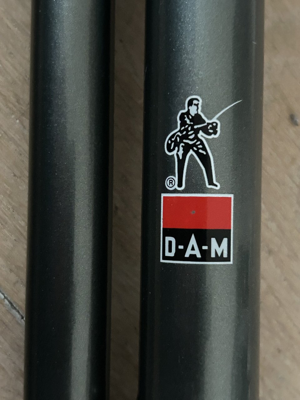 Te koop nieuw Dam zeehengel lang 4.20 meter werpgewicht 100 tot 200 gram
