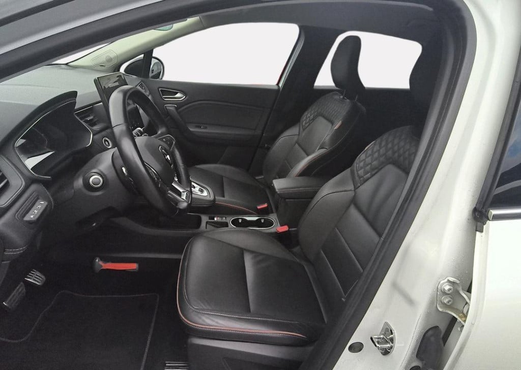 Renault Captur 1.3 tce 130 edc initiale paris