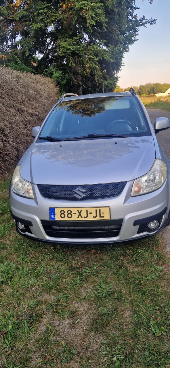 Suzuki SX4 1.6 apk tot 8-8-2026
