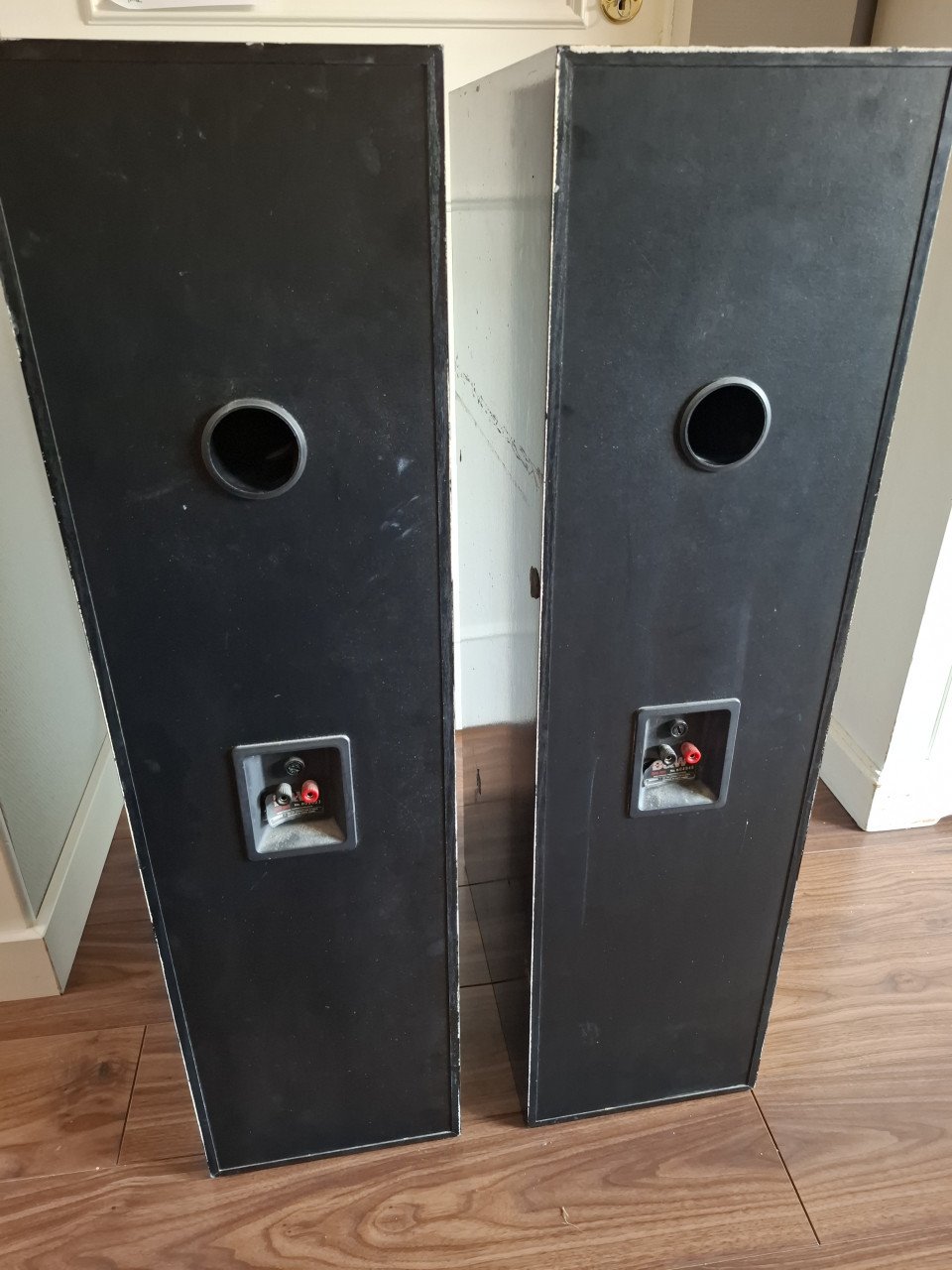 Bower & Wilkins DM580