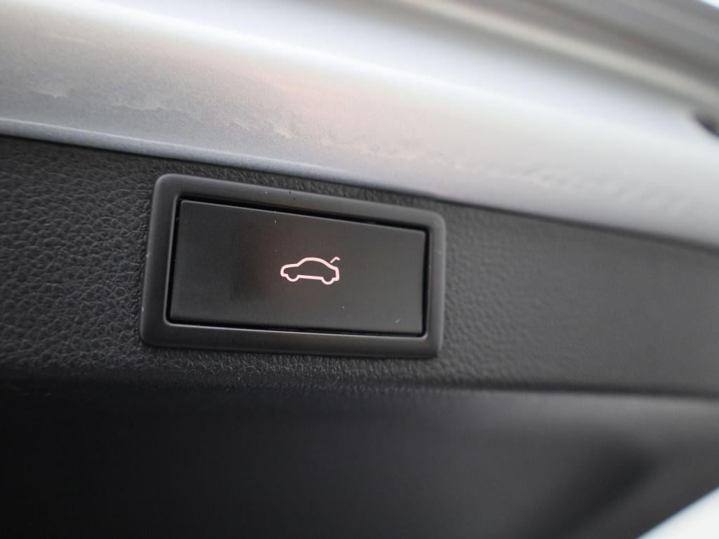 Skoda Octavia combi 1.5 e-tsi business edition | automaat | panoramadak | t