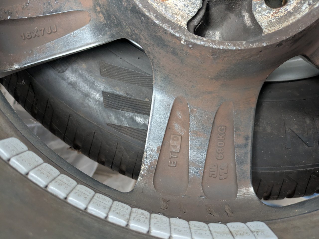 Subaru Forester wielen met 4 seizoenen banden