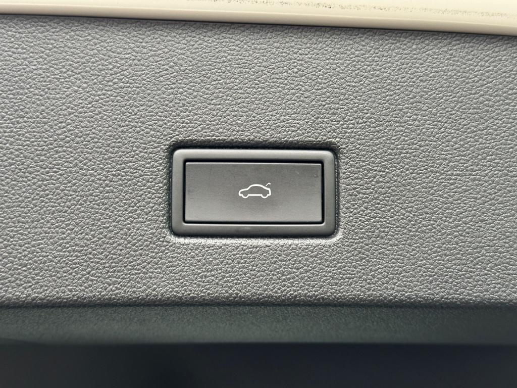 Volkswagen T-roc 1.5 tsi 150pk dsg style carplay | camera | keyless | elek.